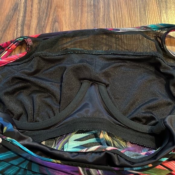 NWOT Miraclesuit Mystical Palms Mirage Top - Picture 12 of 13